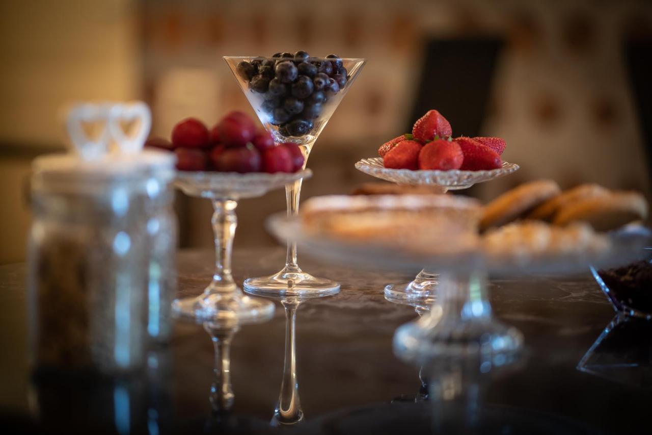 La Madernassa Resort - Casalora Dimora Storica Di Charme Guarene Luaran gambar