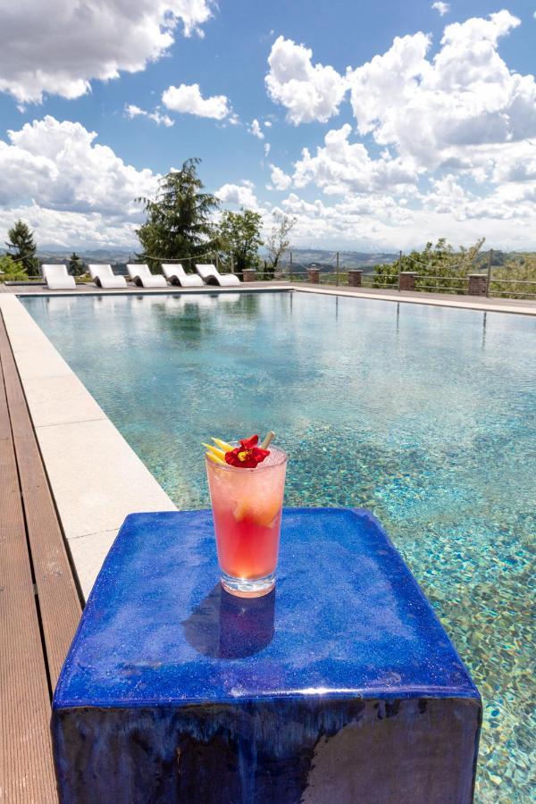 La Madernassa Resort - Casalora Dimora Storica Di Charme Guarene Luaran gambar